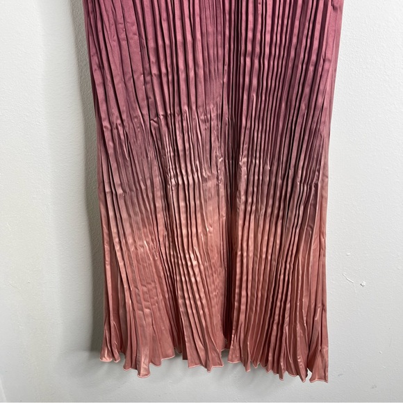 SUNDANCE Ombre Crinkle Pleated V Neck Satin Dress Size S - Picture 8 of 15